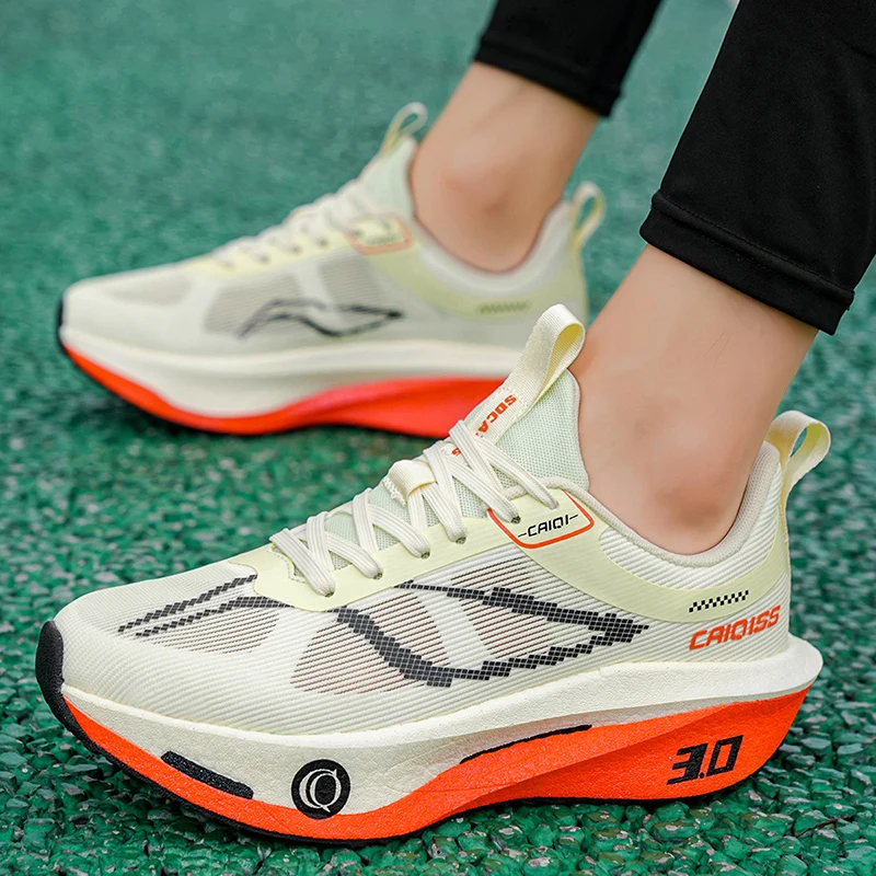 Chaussures de course avec plaq - Running Shoe Carbon avis et prix